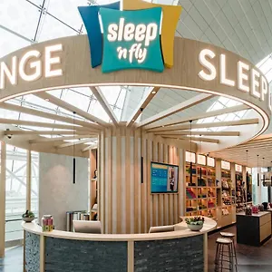 Sleep 'n Fly Sleep Lounge, B-gates Terminal 3 - Transit Only Hôtel capsule Dubaï