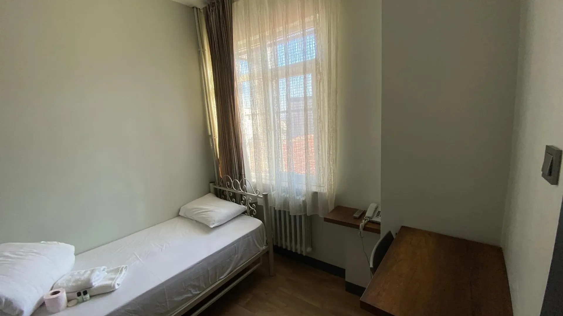 Ferah Hostel Istanbul